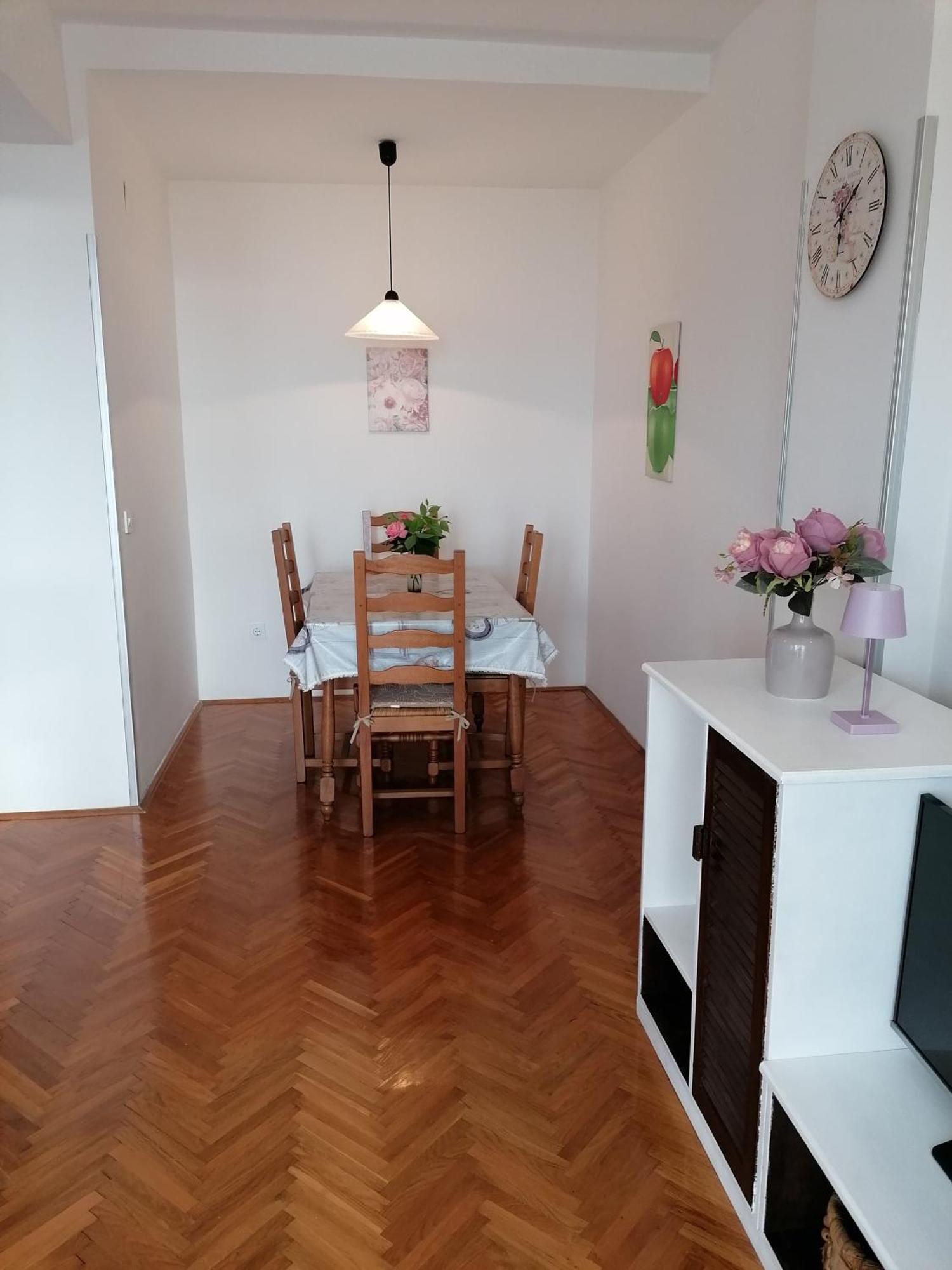 Apartment Domijan By El-Pi Tours Nijvice Zewnętrze zdjęcie